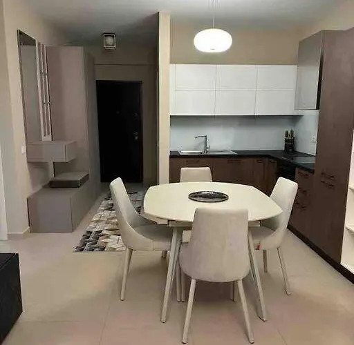 Saraci Zentrale Lage Ca 600 Meter Vom Entfernt * Vlorë